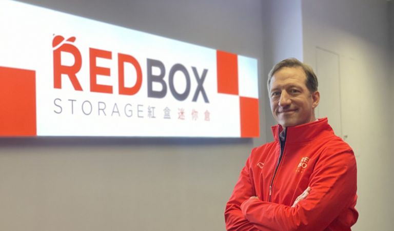 紅盒迷你倉CEO SIMON TYRRELL接受香港經濟日報訪問